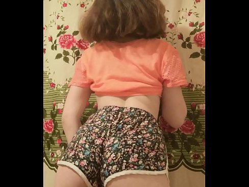 ❤️ מותק צעיר סקסי פושט את המכנסיים הקצרים במצלמה פורנו vk אצלנו